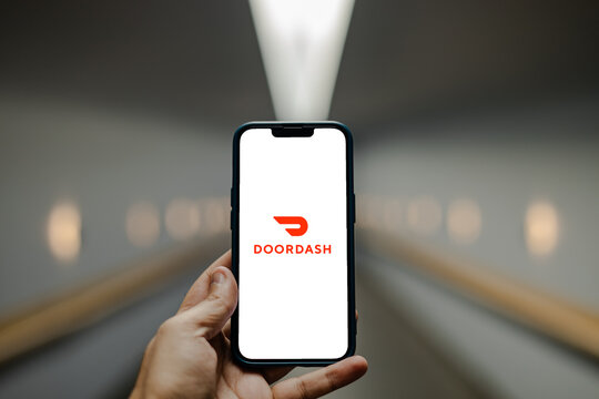 DoorDash On-Demand Food Delivery Platform Connecting Restaurants, Drivers, and Customers Through Mobile Ordering, Logistics Technology, and Digital Commerce