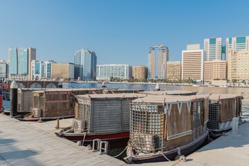 łodzie mieszkalne w Dubai Creek,ZEA © witan