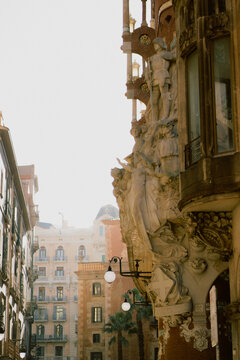 Barcelona Modernisme Architecture Facade With Sculptural Detail
