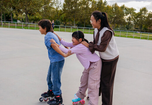 Children rollerblading and building friendships