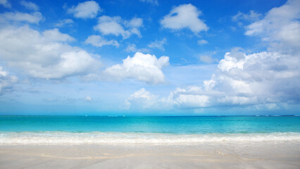 Fototapeta premium Caribbean sea and blue clouds sky. Travel background.