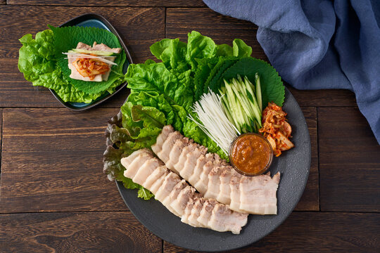 ポッサム 茹で豚と野菜の包み料理