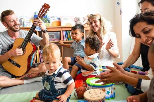 Joyful daycare music session