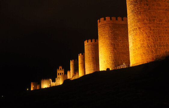 murallas de Avila por la noche