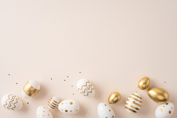 Fototapeta premium Happy Easter greeting featuring elegant gold and white eggs on a soft pastel background for a festive celebration