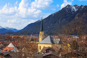 Fototapeta premium Cityscape - view of the alpine ski town of Garmisch-Partenkirchen, in Upper Bavaria, Germany
