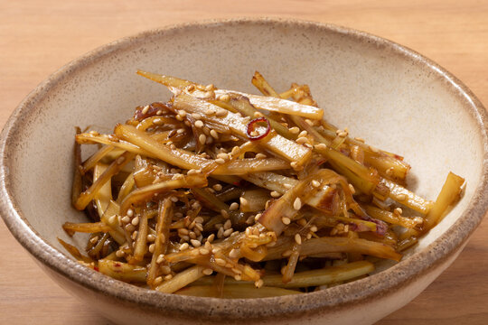 山うど　きんぴら炒め