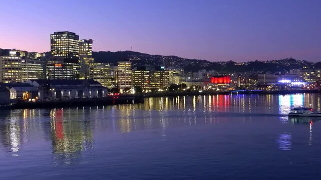 Mesmerizing view of  peaceful evening glow of Wellington, New Zealand. city&rsquo;s stunning harbor reflections and urban skyline. 