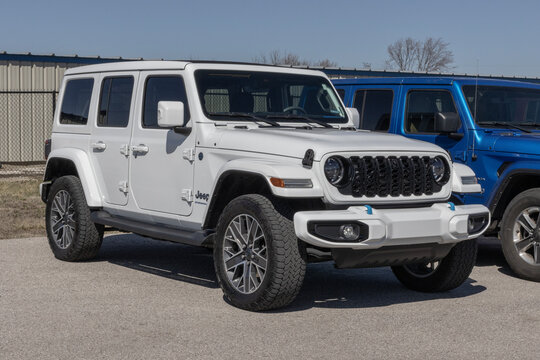 Used Jeep Wrangler 4Xe display. With pricing concerns, Jeep is buying and selling preowned vehicles to meet demand.
