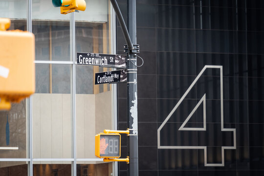 Num&eacute;ro 4 sur un b&acirc;timent dans le sud de Manhattan