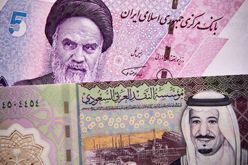Naklejka premium rial saudyjski i rial irański, banknoty