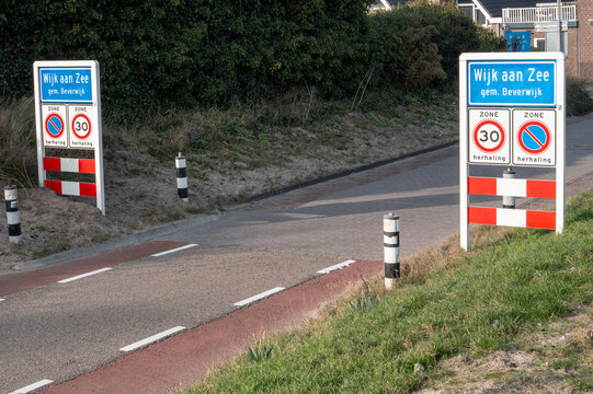 Wijk aan zee municipality signs defining traffic zones