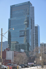 Obraz premium east elevation of 8 Spadina Ave | The Well, a business center, or Building G, Toronto (looking west from Blue Jays Way and Wellington St W)