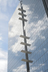 Naklejka premium exterior of The Ontario Court of Justice, a 17‑storey courthouse designed by Renzo Piano Building Workshop with NORR Architects, completed in 2023, 10 Armoury St, Toronto