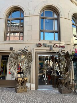 Winn Slavin Fine Art Gallery on Rodeo Drive in Beverly Hills, California