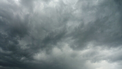 Fototapeta premium Dramatic overcast sky with swirling clouds.