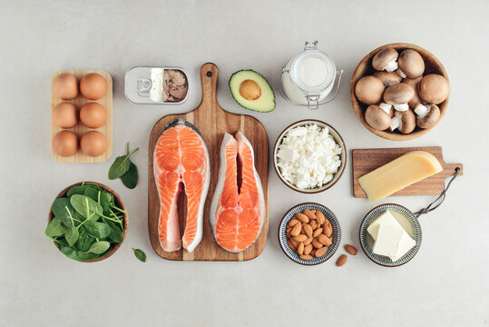 Healthy foods containing vitamin D.