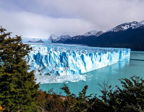 Majestic Perito Moreno Glacier - A Frozen Wonder in Patagonia.