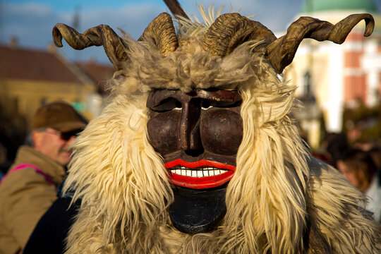 The Bus&oacute;j&aacute;r&aacute;s is a famous six-day, end-of-winter carnival held annually in February in Moh&aacute;cs, Hungary