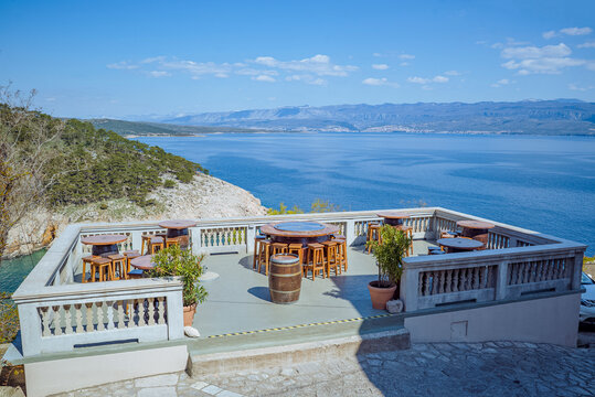 Vrbnik, Krk Island, Croatia: Terrace with tables and sea view