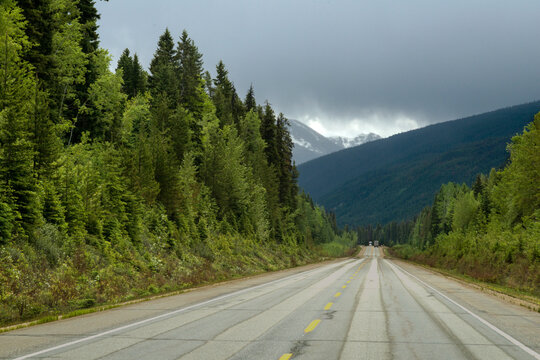 Canada, BC, Valemont.  Trans Canada Highway 16 entering Mt Robson National Park in the Canadian Rockies.
