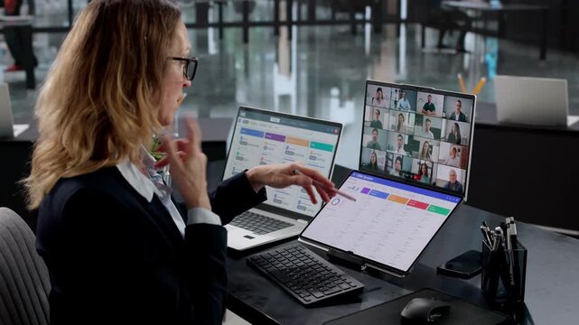 Online Management Webinar: Woman Leading Video Chat