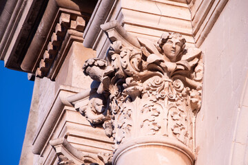  Porta Napoli, the grand triumphal arch welcoming visitors to the Baroque city of Lecce, southern Italy © lucazzitto