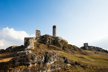 Ruiny zamku w Olsztynie koło Częstochowy Jura Krakowsko Częstochowska  Polska © kubikactive