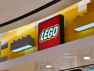 Naklejka premium Prague, Czech Republic, March 12, 2026 – Exterior view of Lego store signage and logo at a shopping mall. Editorial photography of a retail shop entrance in the commercial district during business 
