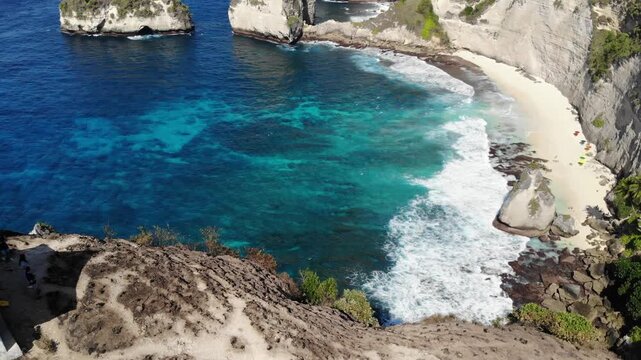 Aerial drone reveal over clifftop exposing Diamond Beach &ndash; Nusa Penida, Bali, Indonesia