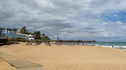Fototapeta premium Coastal views of the Mediterranean. Blue skies and broad vistas for holiday areas.