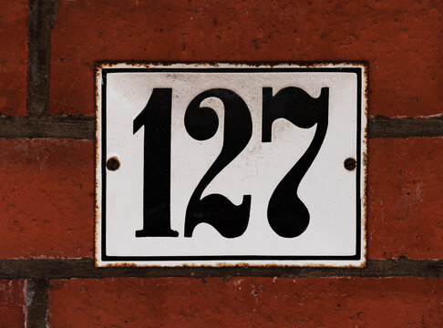 Hausnummer 127