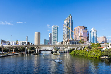 Obraz premium Tampa skyline with skyscrapers real estate bridge over Hillsborough River in downtown Tampa, United States