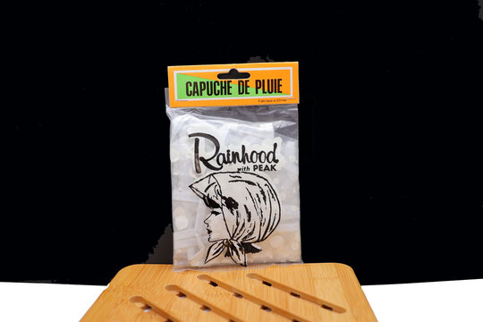 petite capuche pour la pluie de Rainhood