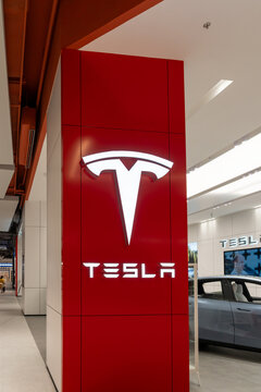 

Bangkok, Thailand - March 1, 2026: A Tesla showroom in a shopping mall in Bangkok, Thailand. Tesla, Inc. is an American electric vehicle and clean energy company.
