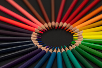 Rainbow Colored Pencils Arranged in Circle © Studio CHERRY