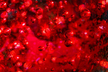 Sulfure de verre rouge aux bulles d’air capturées - Macro artistique