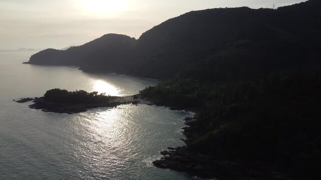 Toque-Toque Grande Beach in S&atilde;o Sebasti&atilde;o, north coast, a paradisiacal beach amidst the mountains.