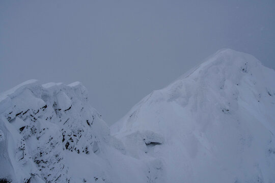 snow covered mountains, Cornul Caltunului Peak, Fagaras Mountains, Romania 