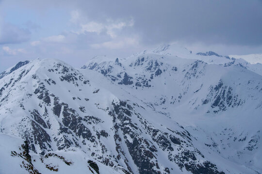 snow covered mountains, Laitel Ridge, Fagaras Mountains, Romania 