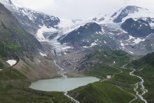 Susten Pass with Steingletscher and Steinsee lake in the Swiss Alps