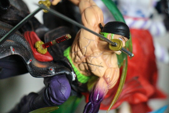 Zoro figurine from one piece, manga