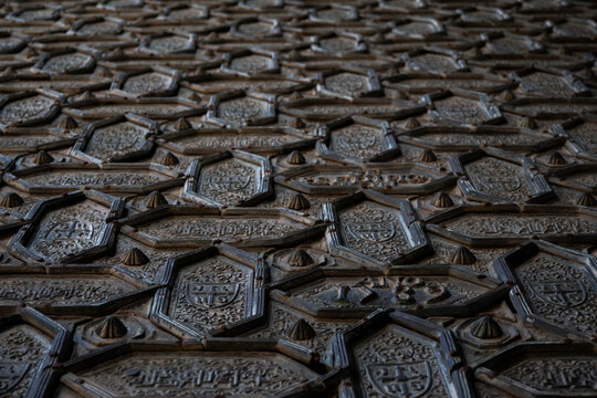 Relieves de la Puerta del Perd&oacute;n de la Mezquita Catedral de C&oacute;rdoba