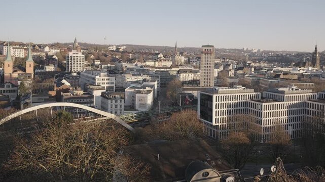 Wuppertal mit Schwebebahn