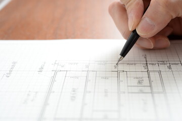 建築図面を製図する日本人建築士の手元 A Japanese architect drawing architectural drawings