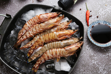 Fresh  monodon shrimp © YH