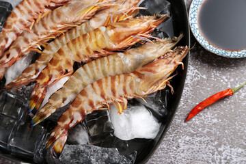 Fresh  monodon shrimp © YH