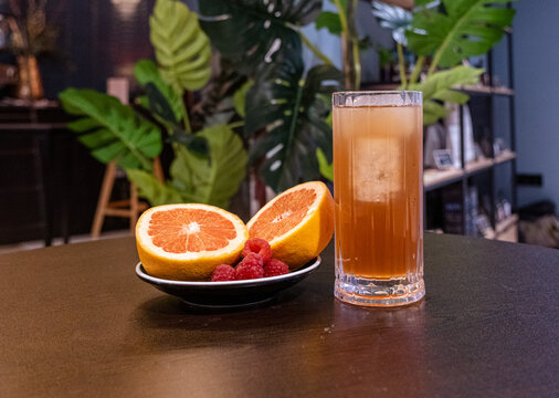 Refreshing beverage with citrus and raspberries
