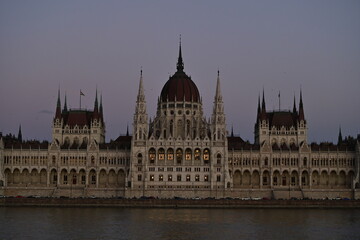 Obraz premium hungarian parliament building