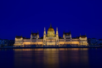 Fototapeta premium hungarian parliament building